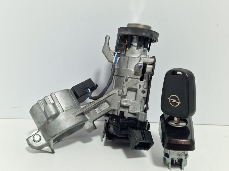 Contact cu cheie pornire si iala usa sofer Opel Astra J Facelift