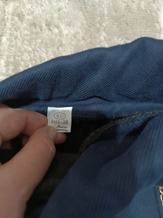 Продам школьные утеплённые штаны для девочки