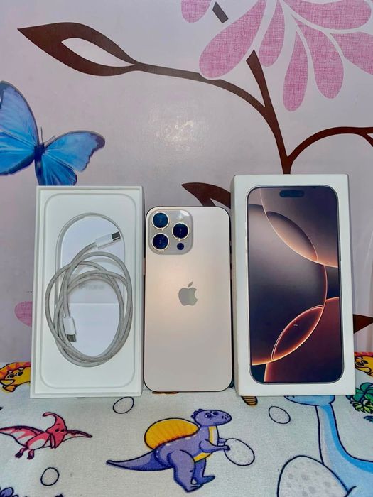 Iphone 16 pro max  vand urgent