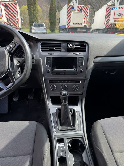 Volkswagen Golf 7 2015 1.6 TDI