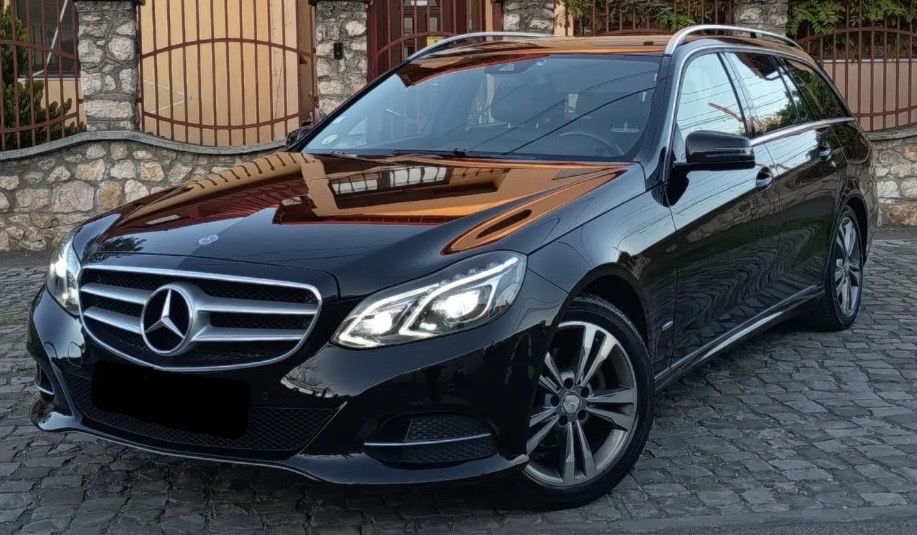 Vand bara spate Mercedes w212 e class / kombi / break / culoare negru / neagra impecabila