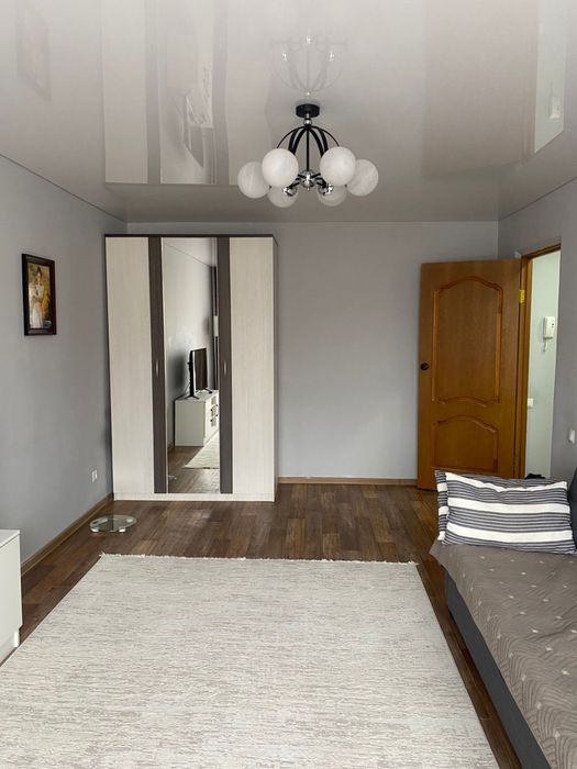 Продается 1 ком кв 2 школа