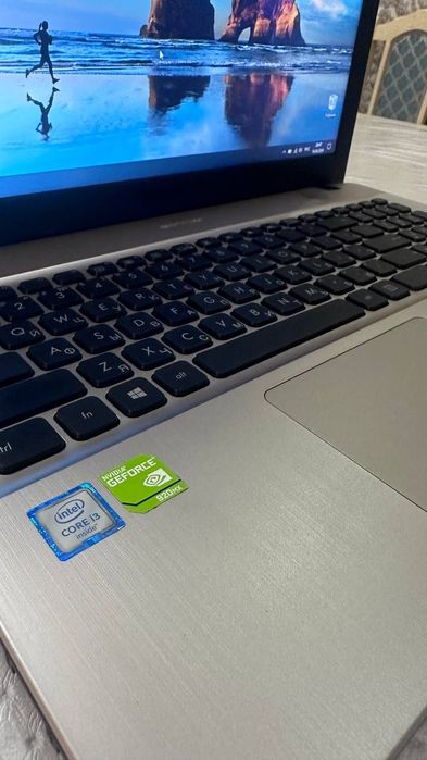 Ноутбук ASUS X541UV