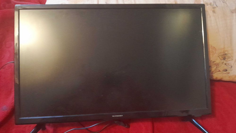 vand televizor non-smart led schneider rezolutie 4k diagonala 69 cm