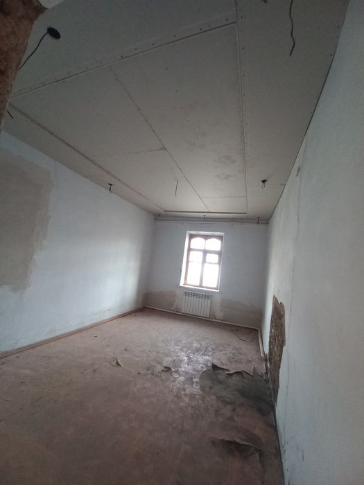 Потолок кагамыз...