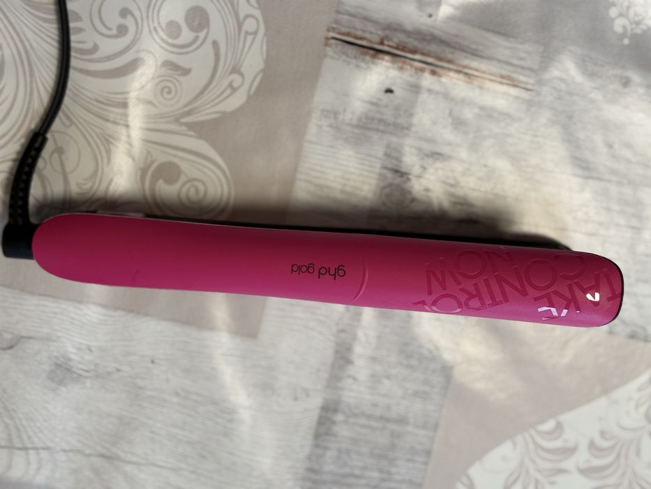 Placă de îndreptat părul ghd gold Ediție Limitată Pink – Nouă la cutie + Husă