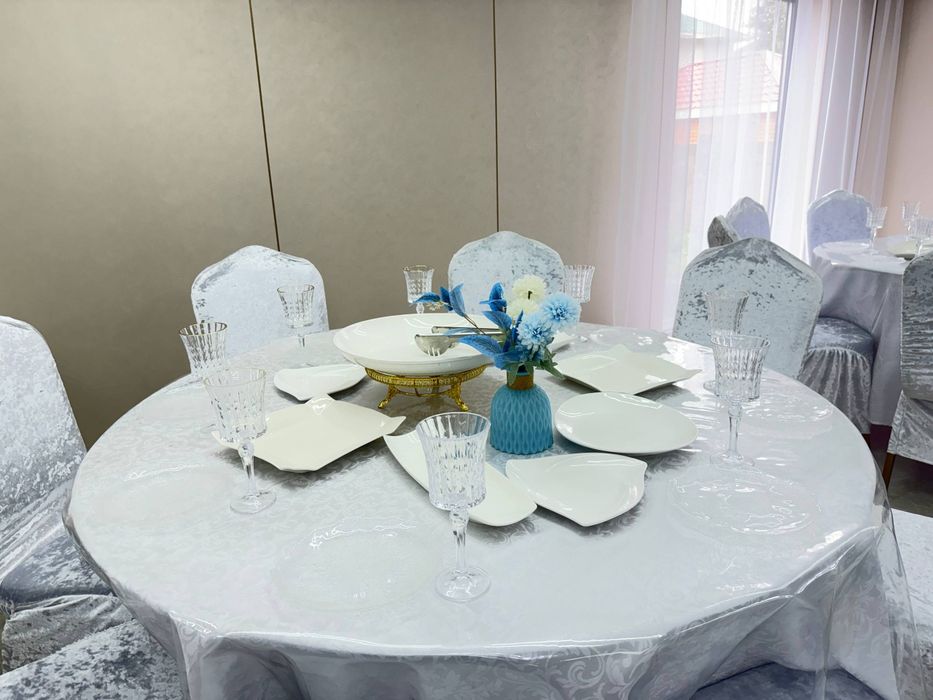 Сдам уютный коттедж с бассейном  посуточно