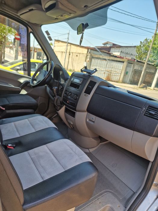 Mercedes sprinter 3.0 v6  9 locuri 418