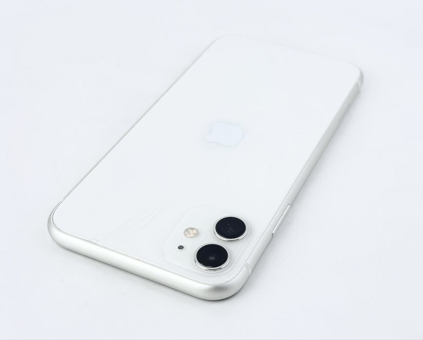 Apple iPhone 11 64GB White Отличен!