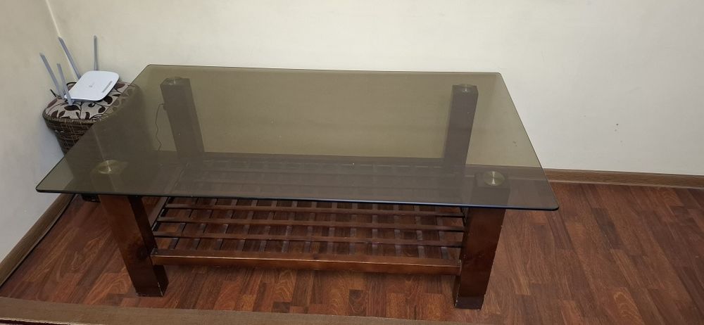 Стол журнальный стеклянный