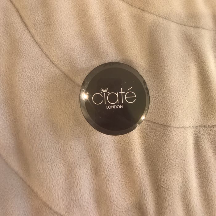 Чисто нова козметика