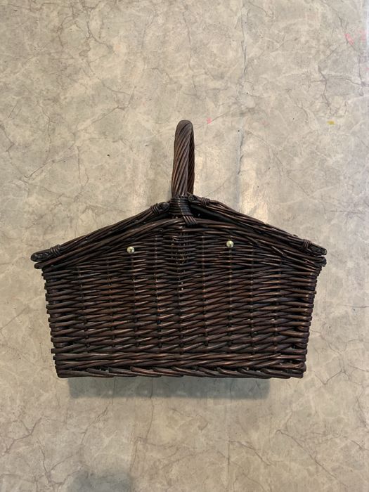 Плетеная корзинка