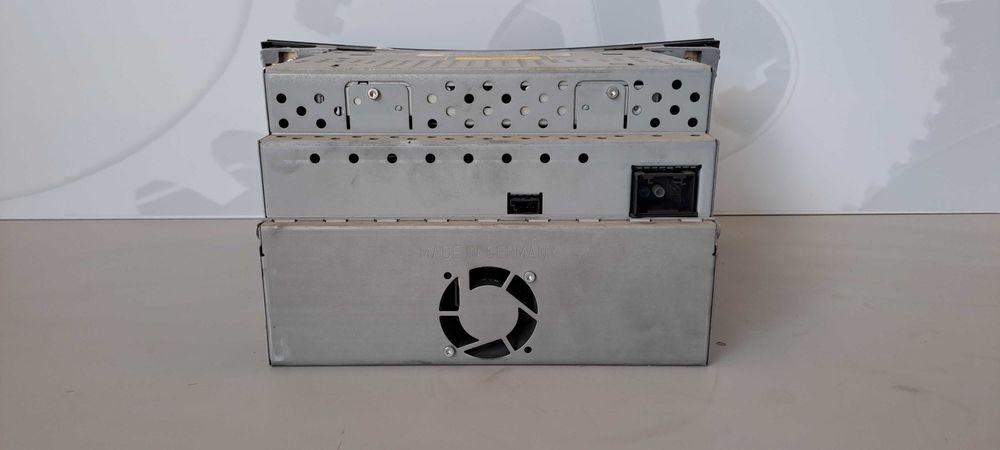 Навигация Mercedes W211