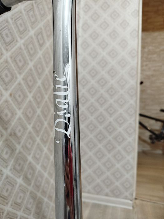 Трюковой самокат в идеальном состоянии