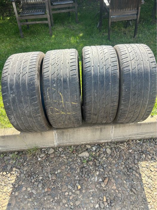 Set 4 anvelope Matador de vară 235/40 R 18.