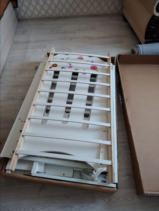 Продается детская кровать для детей до 3х лет