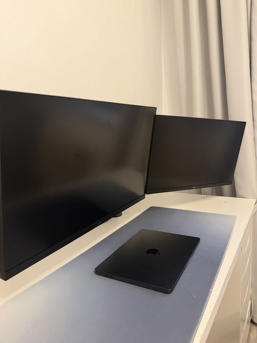 Monitoare + Suport (180 si 75 hz)