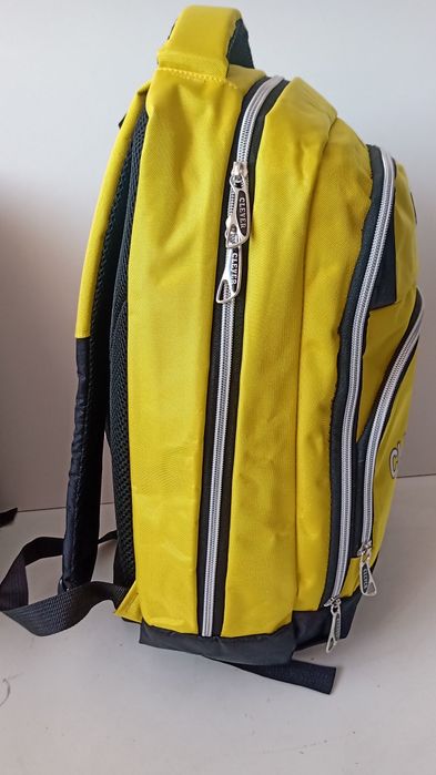 Раница за лаптоп CLEVER с USB / с безплатна доставка/