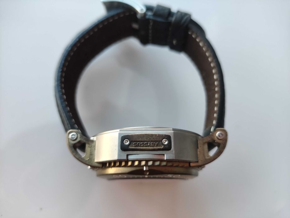 Титаниев моноблок и бронз - Visconti Abyssus - НОВ,