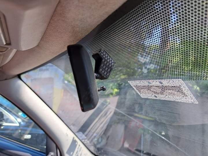 Лепене на огледала за обратно виждане