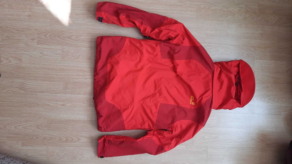 Туристическо яке Jack Wolfskin