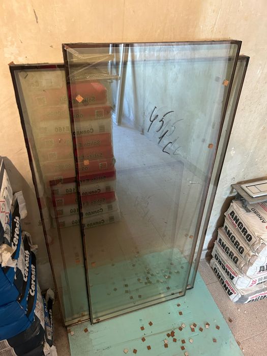 Дограма, прозорец и врата