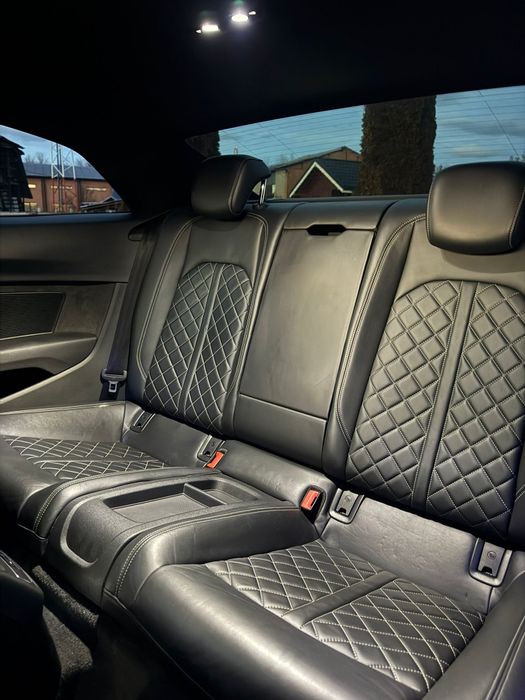 Vand Audi S5 coupe, negru