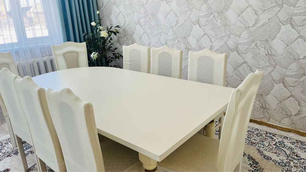 4 метрлік стол 20 орындығымен сатылады