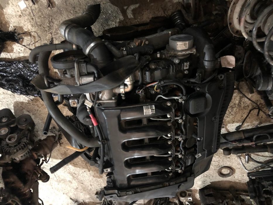 Vând motor 3,0 diesel BMW cod M57 și cutie automata cu joystic BMW E60