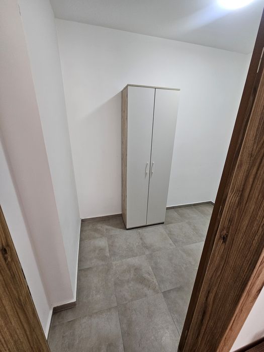 Proprietar Inchiriez apartament doua camere Maurer