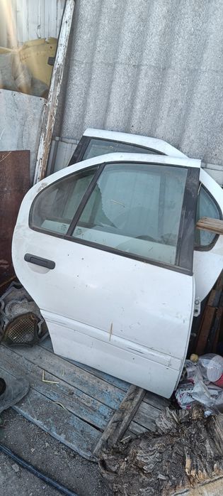 Двери на Ниссан Примера п10