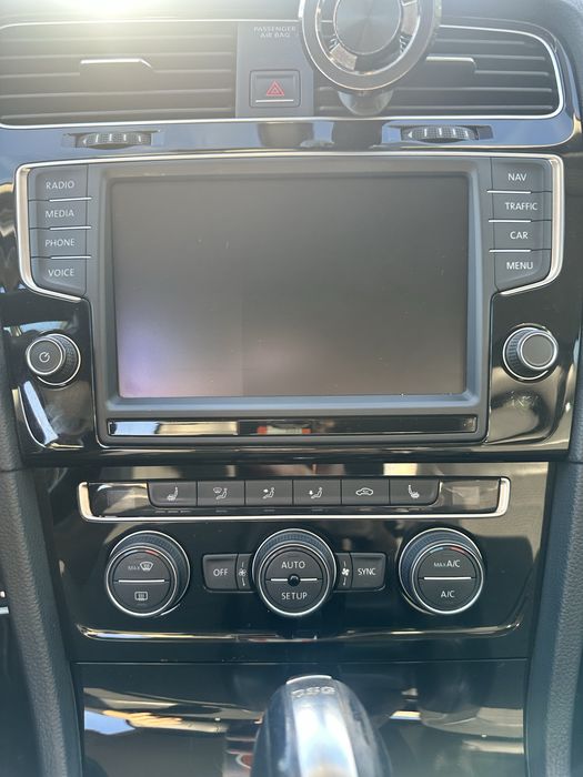 Volkswagen Golf 7 / DSG / Distronic / Masaj