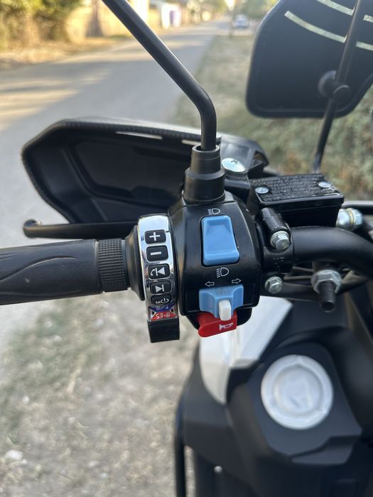 Скутер Tank 150