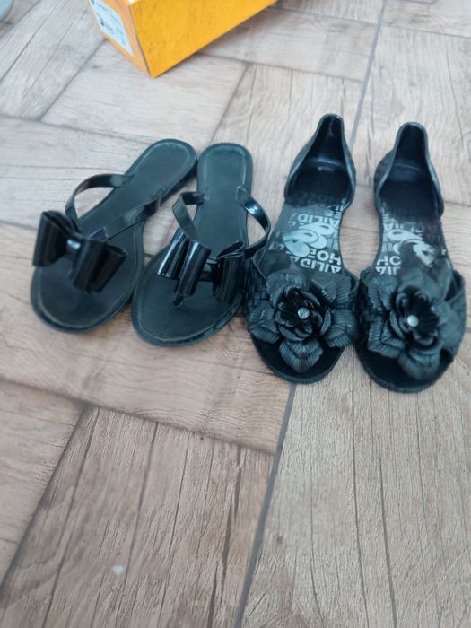 Дамски сандали, чехли, балеринки, обувки