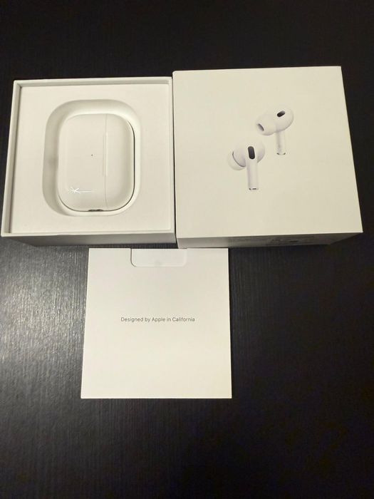Set Apple: Iphone 16 Pro Max + Apple Watch Series 11 + AirPods Pro 2