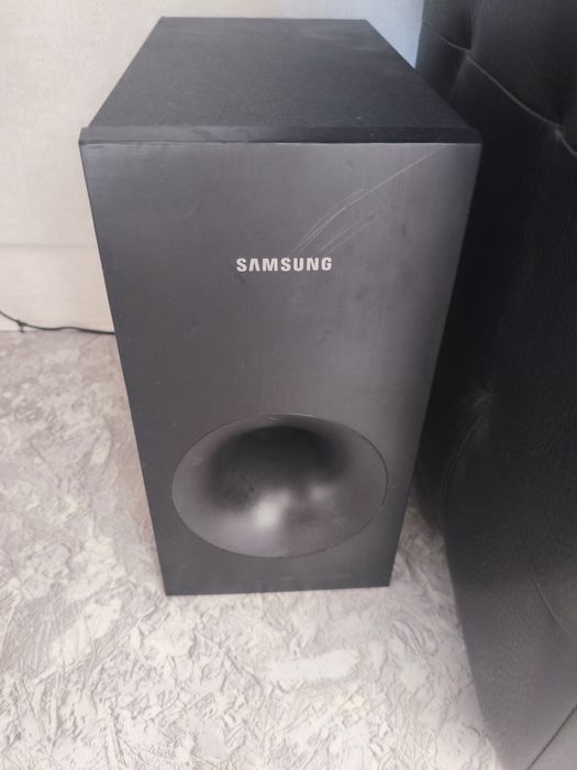 Саундбар Samsung