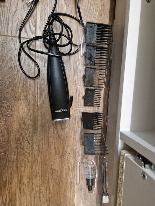 Машинка для стрижки волос