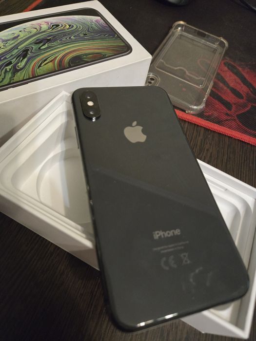 Продам б/у Iphone XS (64Gb, EAC, Space Gray)