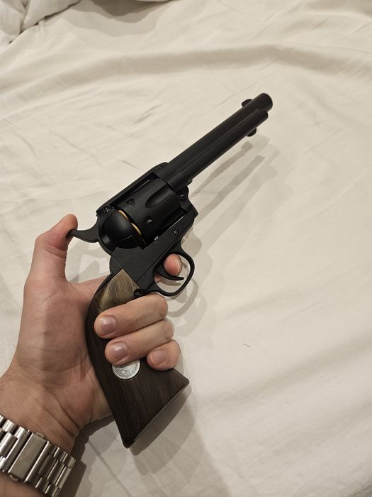 Игрушечный револьвер Peacemaker