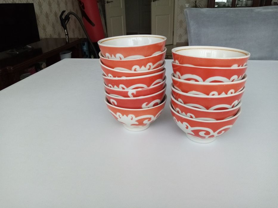 Пиала. По 100 тг.