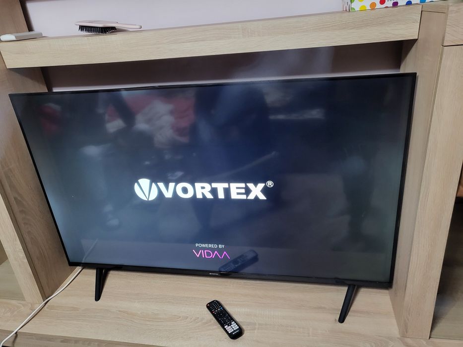 OFERTA TV Smart Vortex 126cm