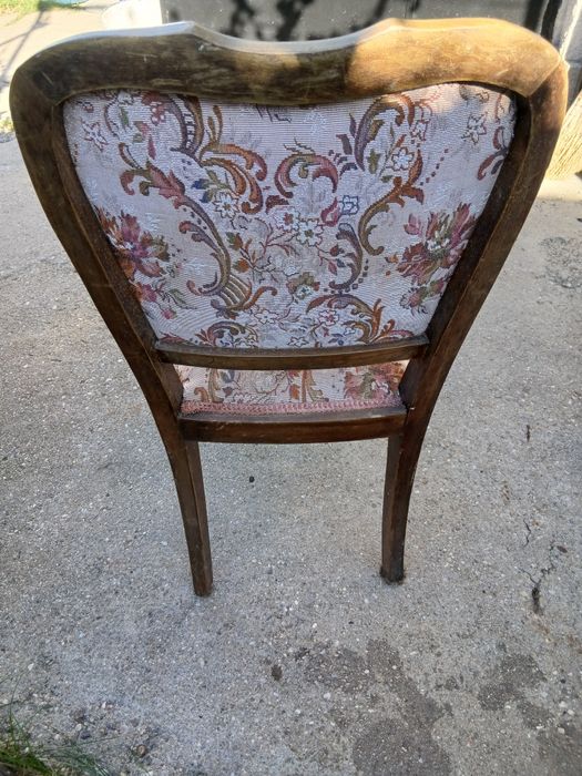 Scaun vechi de vanzare