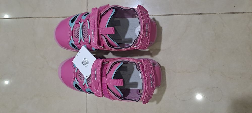 Детски сандали Geox