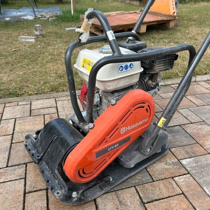 Mai Compactor Tasator Pamant Placa Compactoare Botosani – Pavaj / Santuri