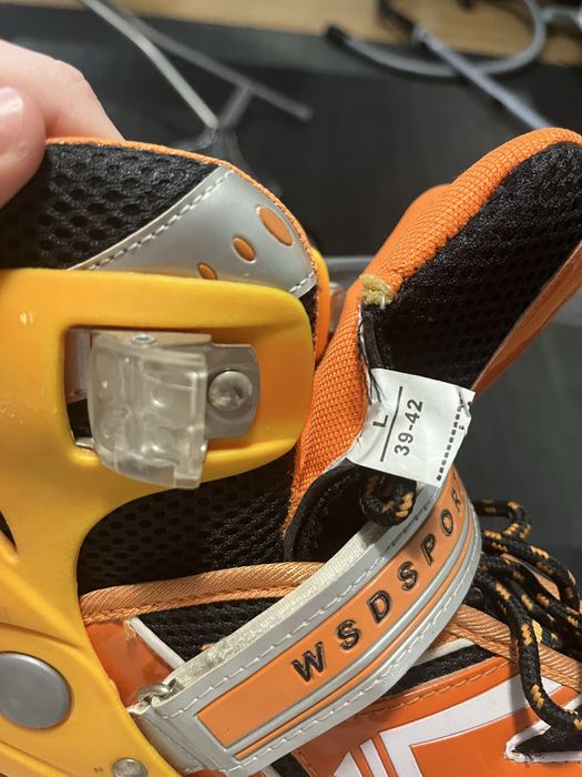 Role reglabile cu roti de silicon