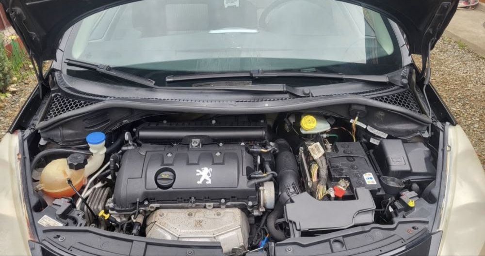 Peugeot 207cc 150 cp