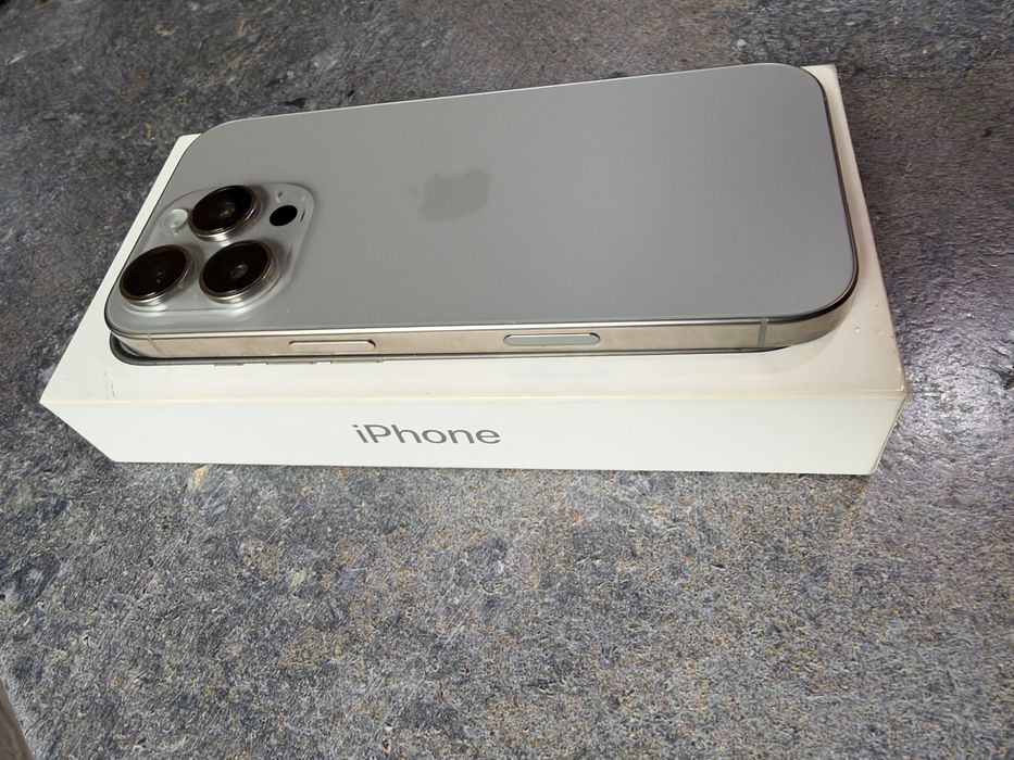 Apple iPhone 16 Pro 256GB – Natural Titanium