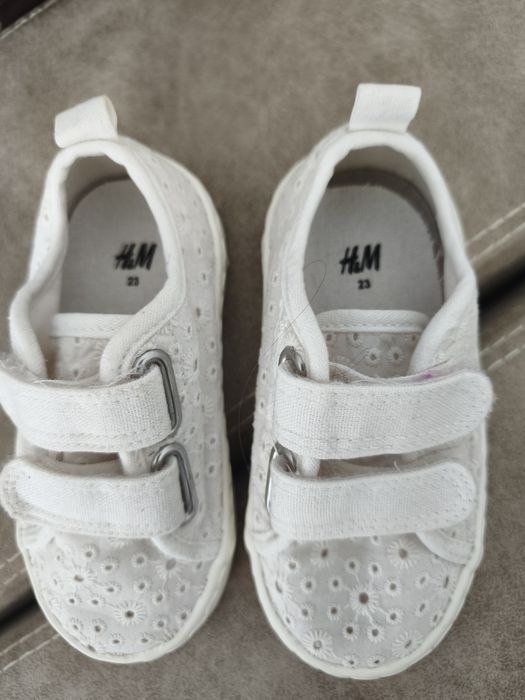 Pantofi sport cu scai