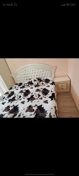 Продам спальный гарнитур