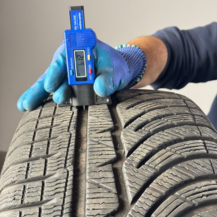 Комплект 4броя Pirelli Sottozero 3 245/45 R18 100V DOT3622| Джанти 8Jx18H2-N ET43 A2134013700| Гуми и джанти